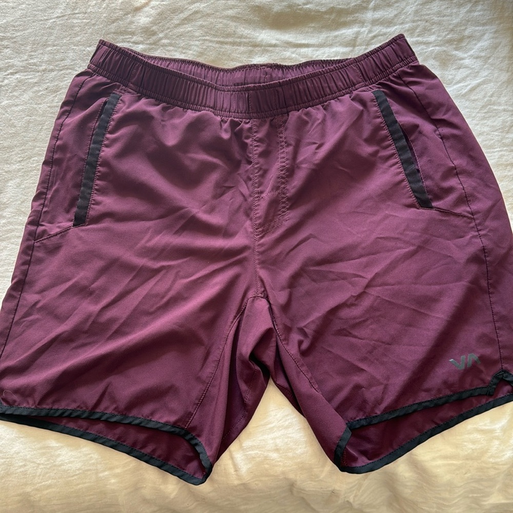 RVCA yogger shorts